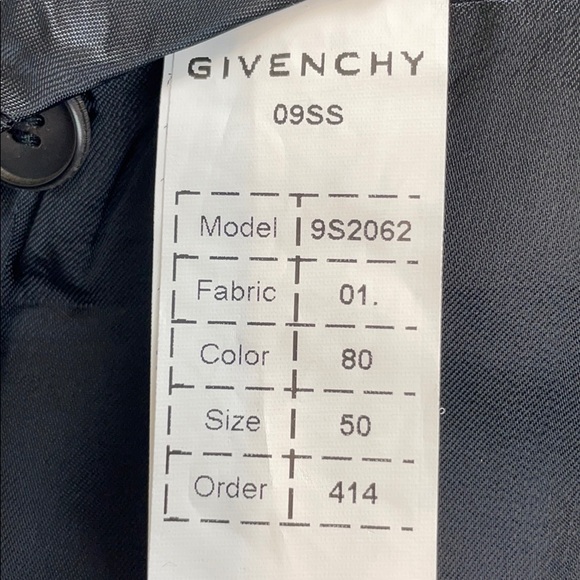 Elegant, GIVENCHY Paris waistcoat - Picture 7 of 7